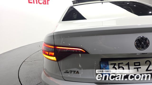Volkswagen Jetta (VII) 1.4 TSI Prestige 2020 — фото 23