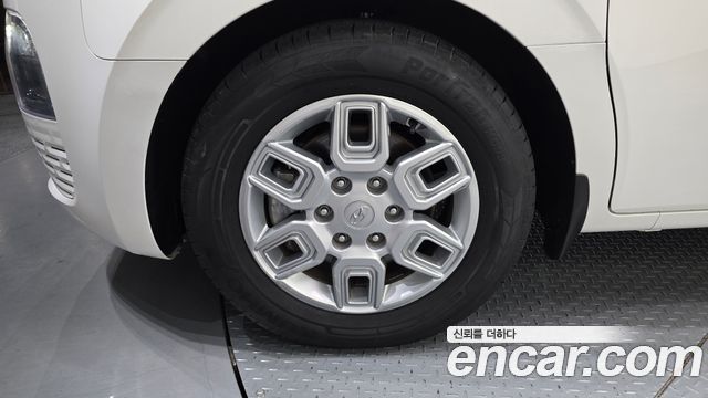 Hyundai Staria Cargo 5-Seater Modern 2022 — фото 5