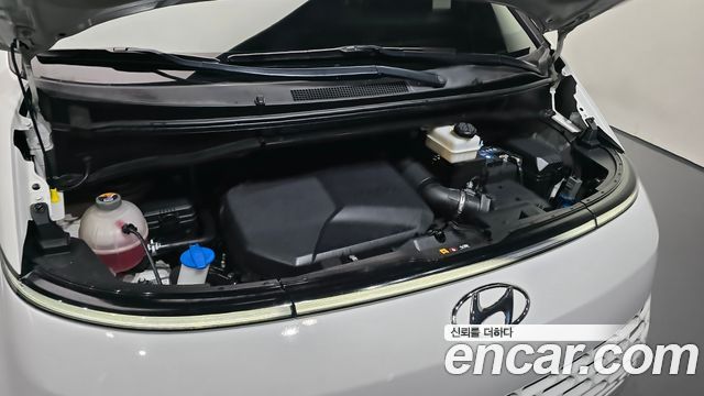 Hyundai Staria Cargo 5-Seater Modern 2022 — фото 6