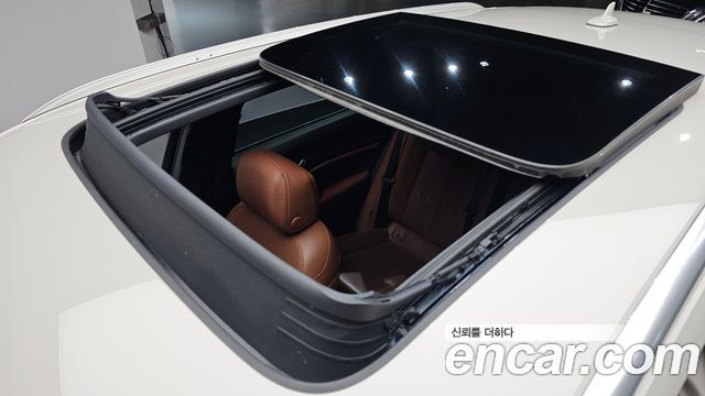 Audi e-tron 55 Quattro 2020 — фото 33