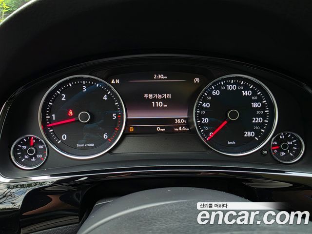 Volkswagen Touareg V6 3.0 TDI Bluemotion Premium 7P5 2015 — фото 8