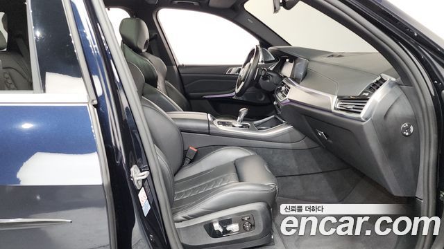 BMW X5M (G05) 4.4 2020 — фото 32