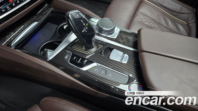 BMW 6 Series GT (G32) 640i xDrive M Sport 2018 — фото 9