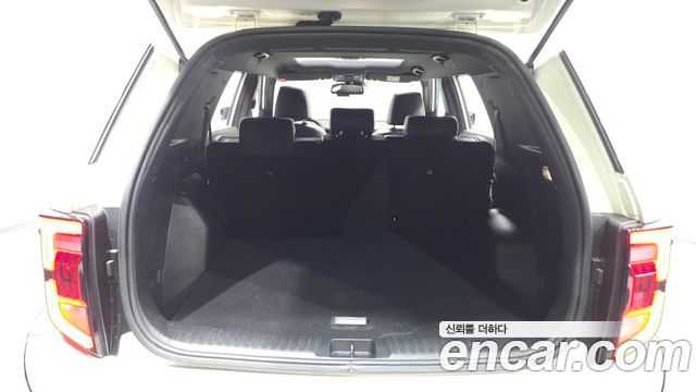 KG Mobility (SsangYong) Torres Gasoline 1.5 2WD T5 2023 — фото 20