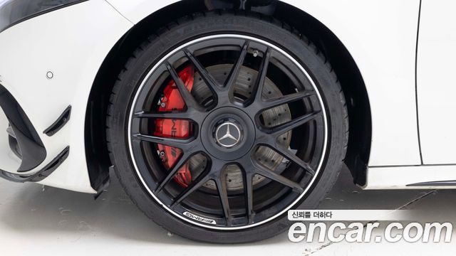 Mercedes-Benz A-Class (W177) AMG A45 4MAITC+ Hatchback 2025 — фото 5
