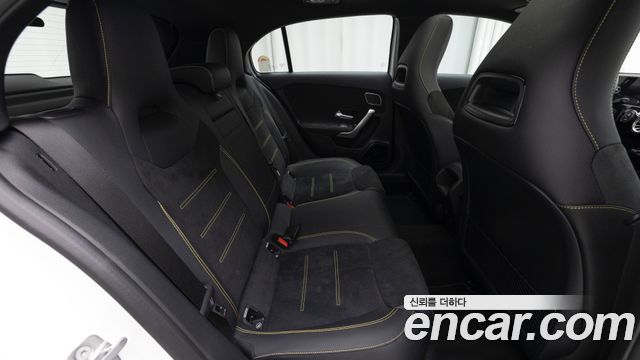 Mercedes-Benz A-Class (W177) AMG A45 4MAITC+ Hatchback 2025 — фото 10