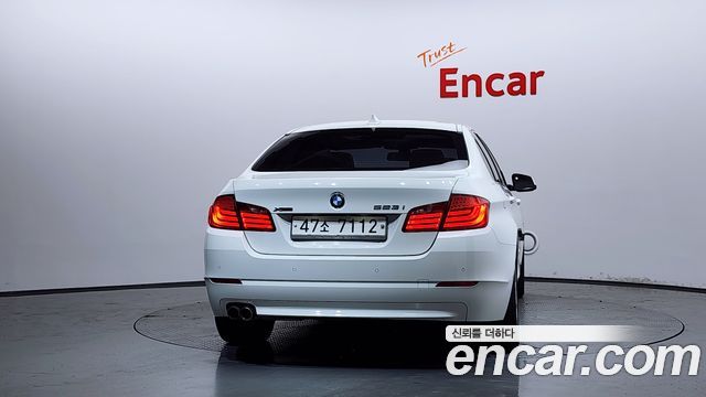 BMW 5 Series (F10) 528i xDrive 2013 — фото 4