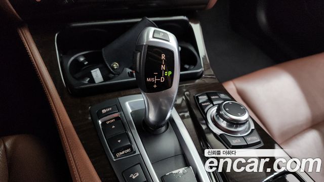 BMW 5 Series (F10) 528i xDrive 2013 — фото 9