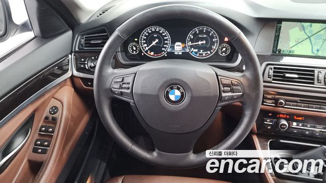 BMW 5 Series (F10) 528i xDrive 2013 — фото 17