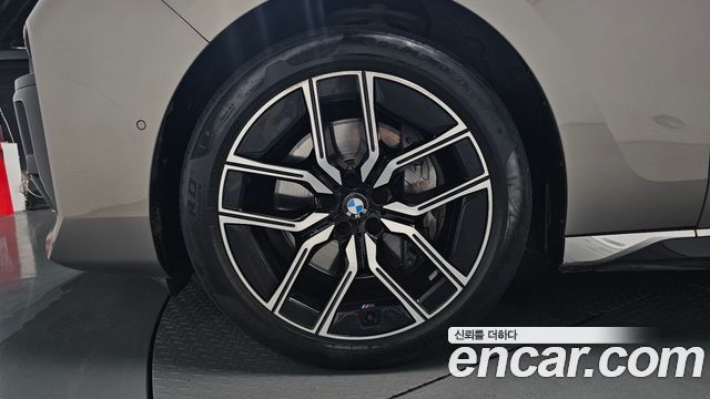BMW 7 Series (G70) 740i xDrive M Sport 2024 — фото 5