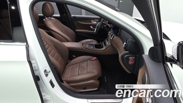 Mercedes-Benz E-Class (W213) E250 Exclusive 2023 — фото 12