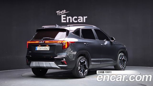 Kia Seltos Gasoline 2.0 2WD Signature 2023 — фото 2