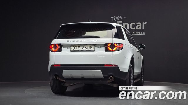 Land Rover Discovery Sport 2.0 TD4 HSE Luxury 2018 — фото 4