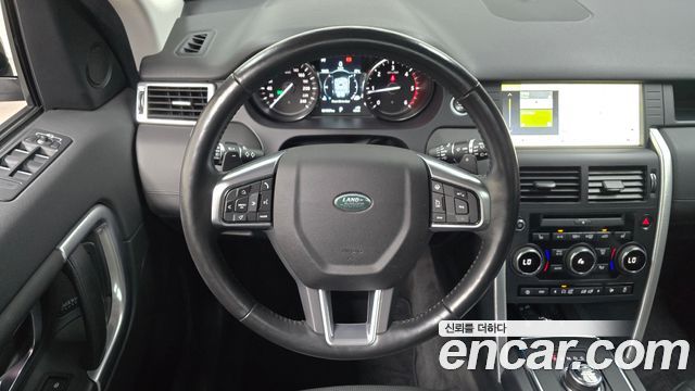 Land Rover Discovery Sport 2.0 TD4 HSE Luxury 2018 — фото 12