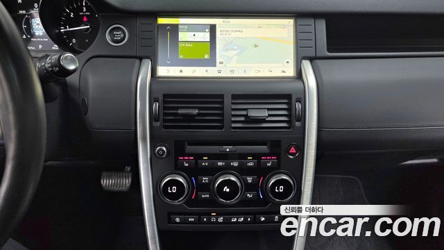 Land Rover Discovery Sport 2.0 TD4 HSE Luxury 2018 — фото 13
