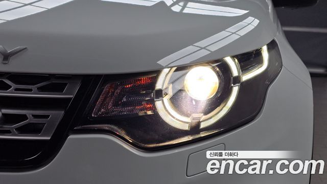 Land Rover Discovery Sport 2.0 TD4 HSE Luxury 2018 — фото 22