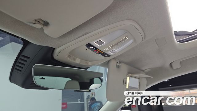 Volvo XC40 B4 Ultra Bright 2025 — фото 20