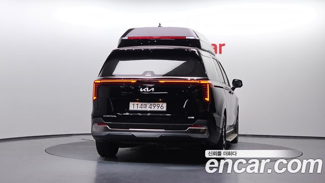 Kia Carnival (IV) HEV 4-Seater Hi Limousine Signature 2025 — фото 4