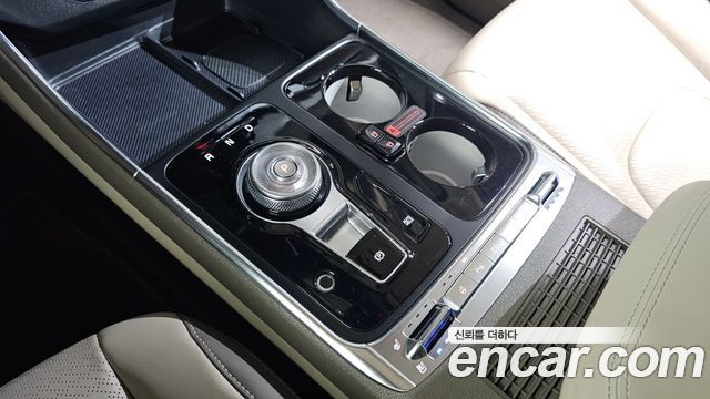 Kia Carnival (IV) HEV 4-Seater Hi Limousine Signature 2025 — фото 9