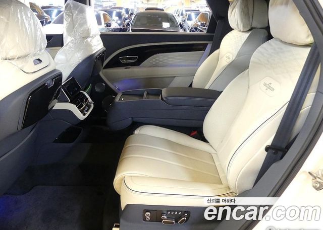 Bentley Bentayga 4.0 V8 EWB First Edition 2024 — фото 19