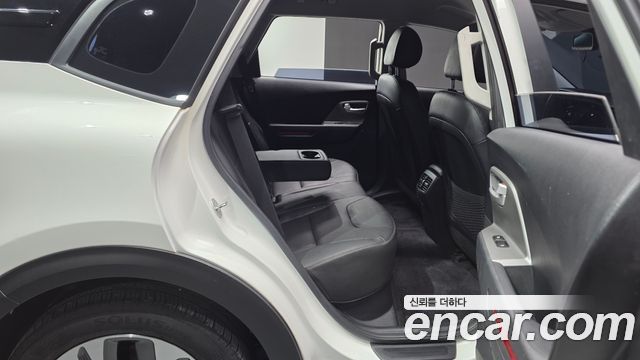Kia Niro Plus Air 2024 — фото 11