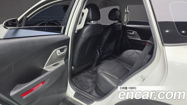 Kia Niro Plus Air 2024 — фото 12
