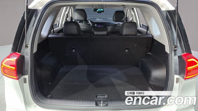 Kia Niro Plus Air 2024 — фото 16