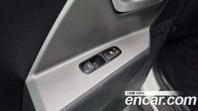 Kia Niro Plus Air 2024 — фото 18