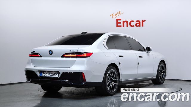 BMW 7 Series (G70) 740i xDrive M Sport 2025 — фото 2