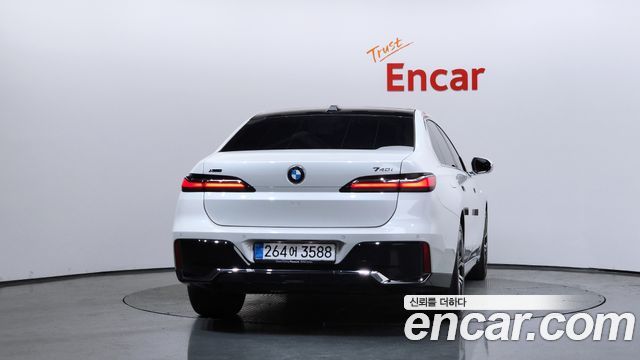 BMW 7 Series (G70) 740i xDrive M Sport 2025 — фото 4