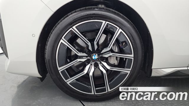 BMW 7 Series (G70) 740i xDrive M Sport 2025 — фото 5
