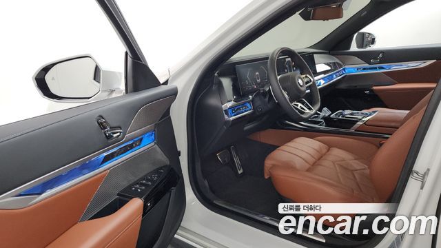 BMW 7 Series (G70) 740i xDrive M Sport 2025 — фото 10