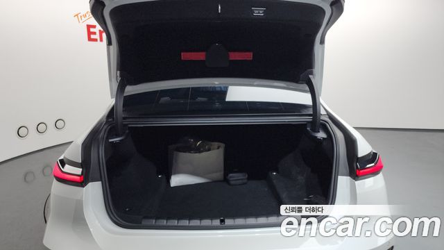 BMW 7 Series (G70) 740i xDrive M Sport 2025 — фото 20