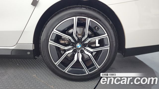 BMW 7 Series (G70) 740i xDrive M Sport 2025 — фото 21