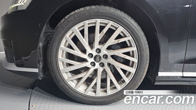 Audi A8 (D5) 55 TFSI Quattro LWB 2021 — фото 5