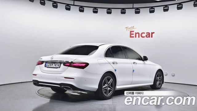 Mercedes-Benz E-Class (W213) E250 AMG Line 2023 — фото 2
