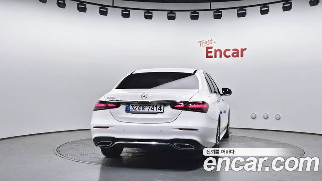 Mercedes-Benz E-Class (W213) E250 AMG Line 2023 — фото 4