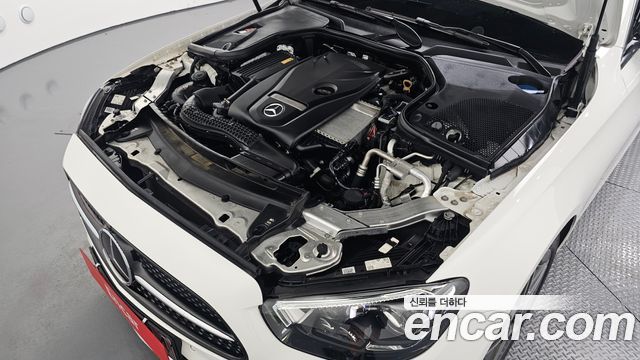 Mercedes-Benz E-Class (W213) E250 AMG Line 2023 — фото 6
