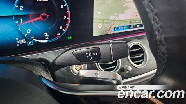 Mercedes-Benz E-Class (W213) E250 AMG Line 2023 — фото 9