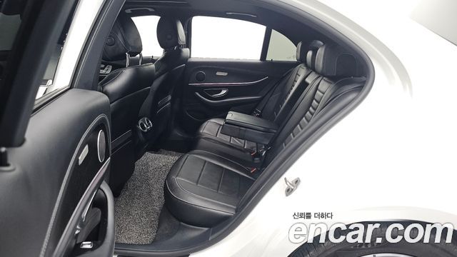 Mercedes-Benz E-Class (W213) E250 AMG Line 2023 — фото 20