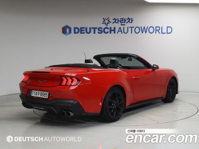 Ford Mustang (VII) 2.3 Ecoboost Premium Convertible 2024 — фото 2