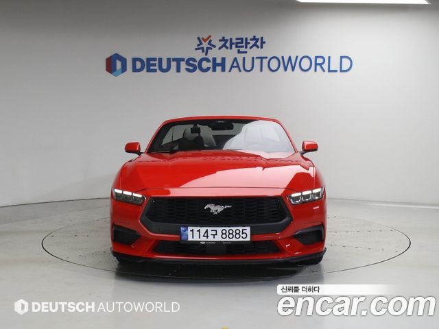 Ford Mustang (VII) 2.3 Ecoboost Premium Convertible 2024 — фото 3