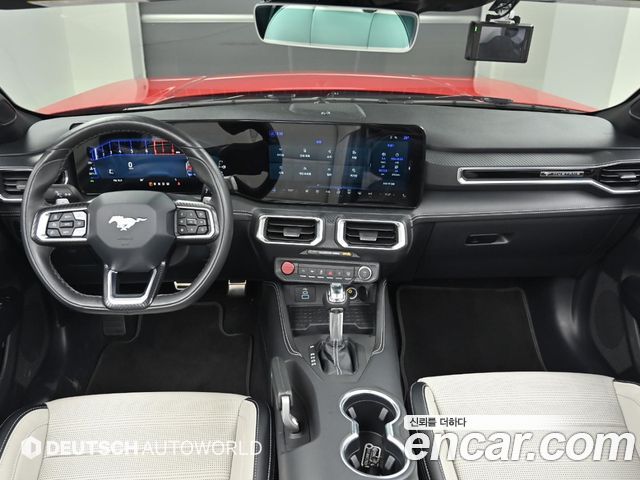 Ford Mustang (VII) 2.3 Ecoboost Premium Convertible 2024 — фото 7