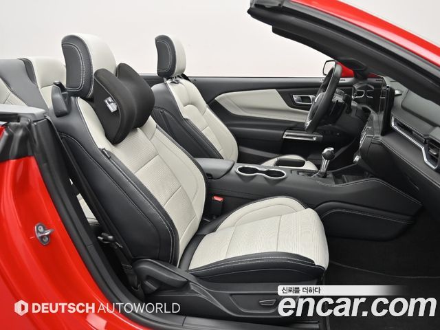 Ford Mustang (VII) 2.3 Ecoboost Premium Convertible 2024 — фото 10
