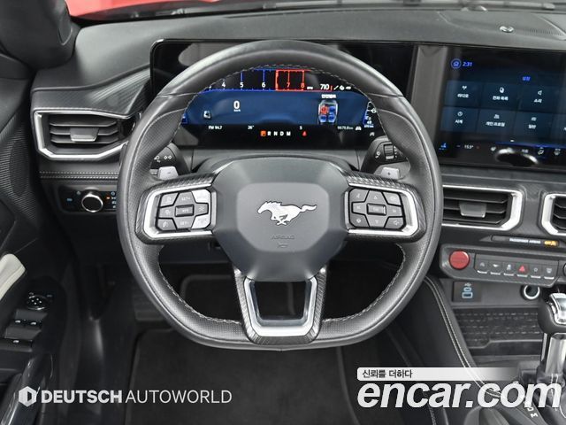 Ford Mustang (VII) 2.3 Ecoboost Premium Convertible 2024 — фото 17