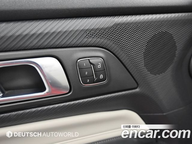 Ford Mustang (VII) 2.3 Ecoboost Premium Convertible 2024 — фото 20