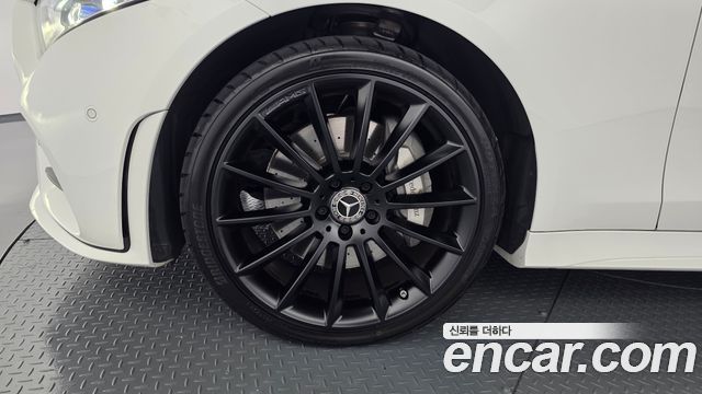 Mercedes-Benz CLS-Class (C257) CLS450 4MATIC AMG Line 2021 — фото 5