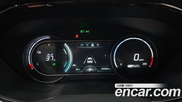 Kia Niro Plus Earth 2023 — фото 8
