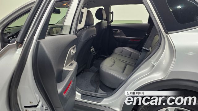 Kia Niro Plus Earth 2023 — фото 11
