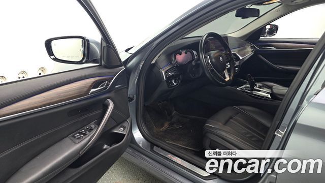 BMW 5 Series (G30) 530i Luxury Plus 2019 — фото 10